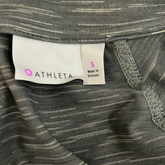 Athleta Striated Hope jacket. Full zip. Structured design. Reflection On Back. - Picture 5 of 7
